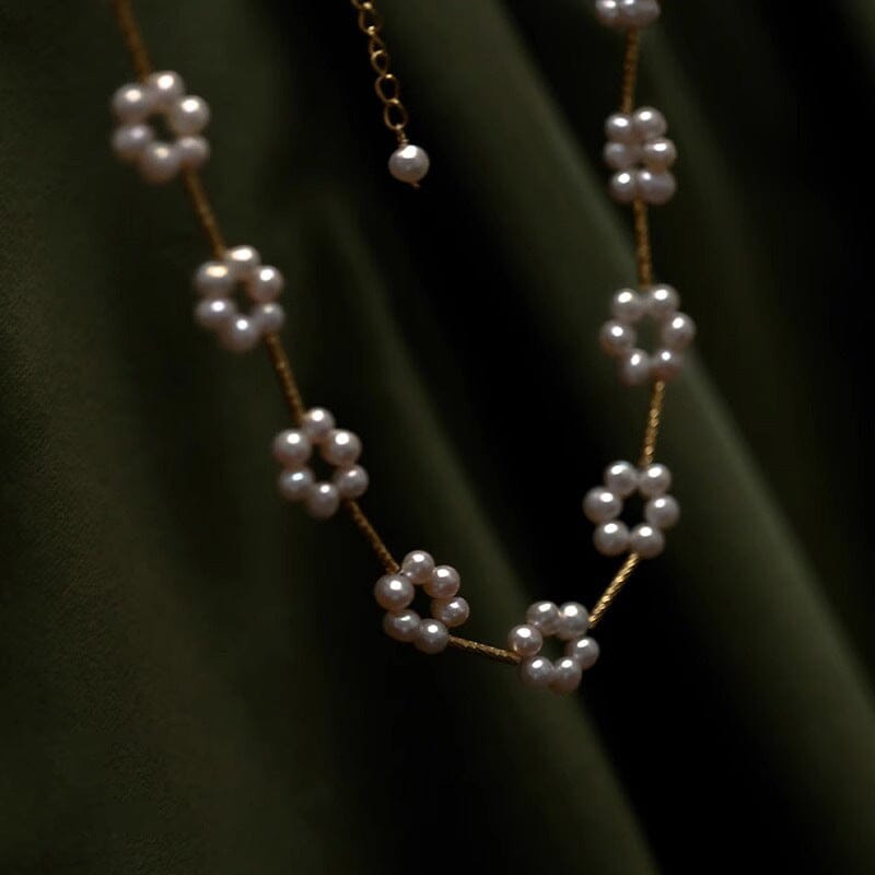 Flower Pearl Necklace