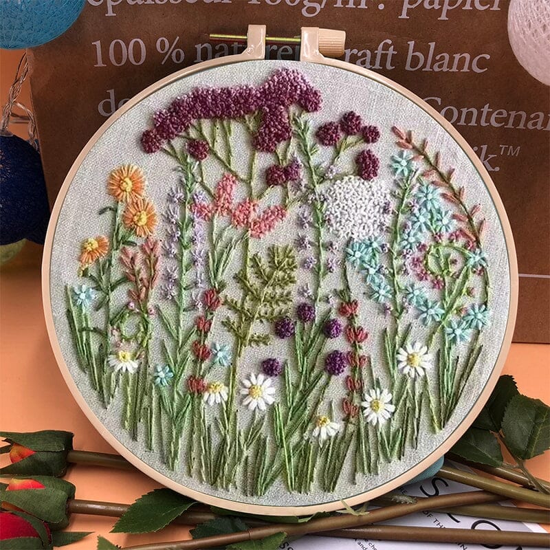 Beginner's Embroidery Flower Kit