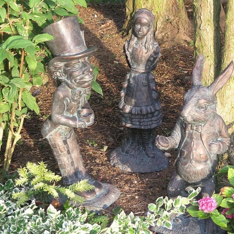 Wonderland Ornament Set Garden/Home Decor