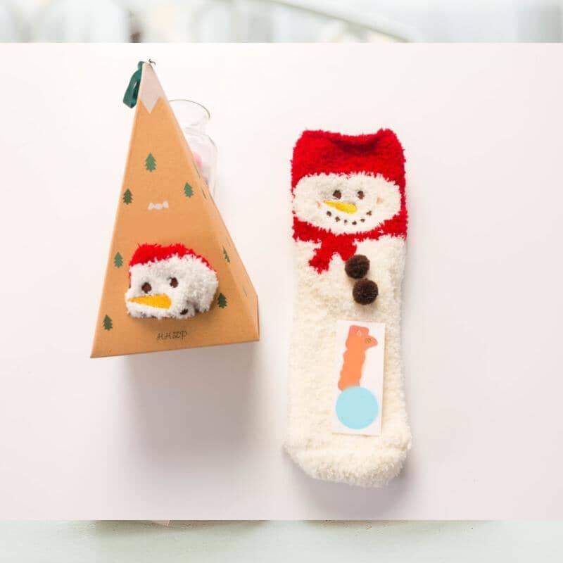 4 Pairs Christmas-themed Coral Fleece Soft Warm Socks