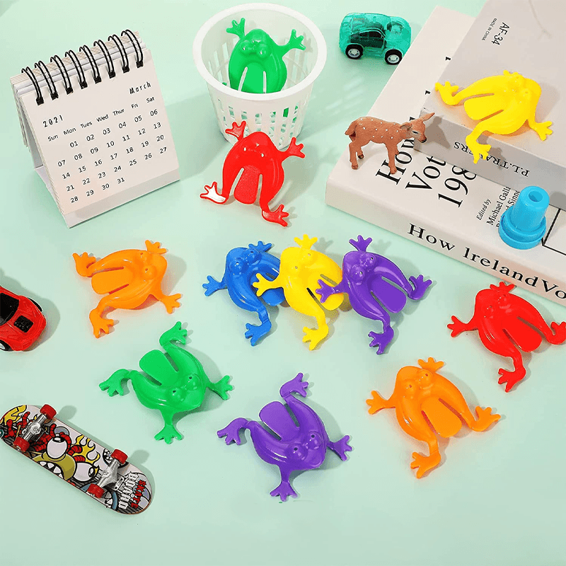 Plastic Jumping Frog (24 pieces)