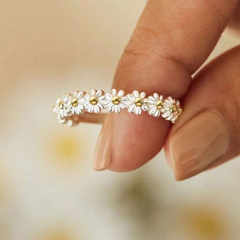 Adjustable Little Daisy Ring