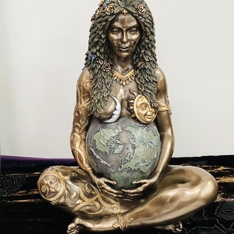 Comfybear™Mother Earth Goddess Statue