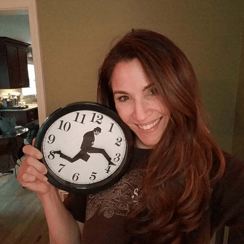 Comfybear™Ministry of Silly Walks Clock