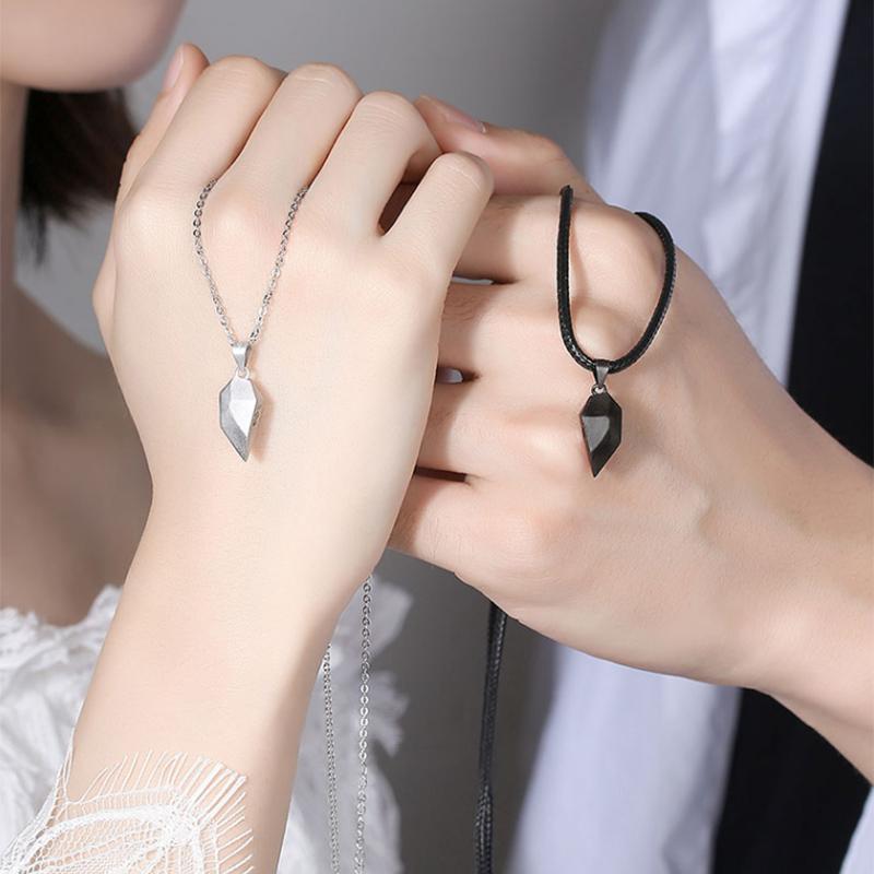Comfybear™Couple Heart Stitching Necklace