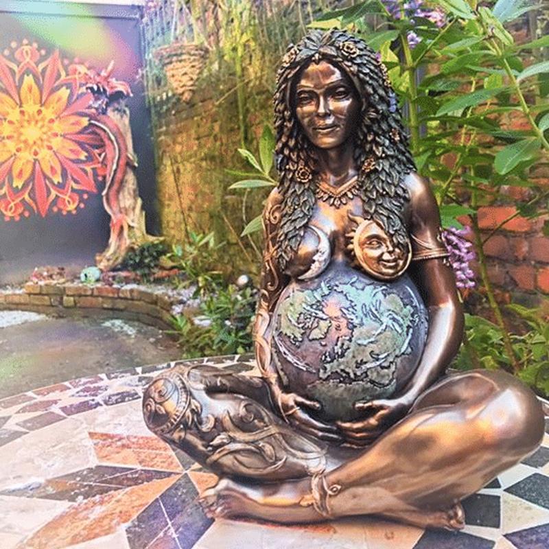 Comfybear™Mother Earth Goddess Statue