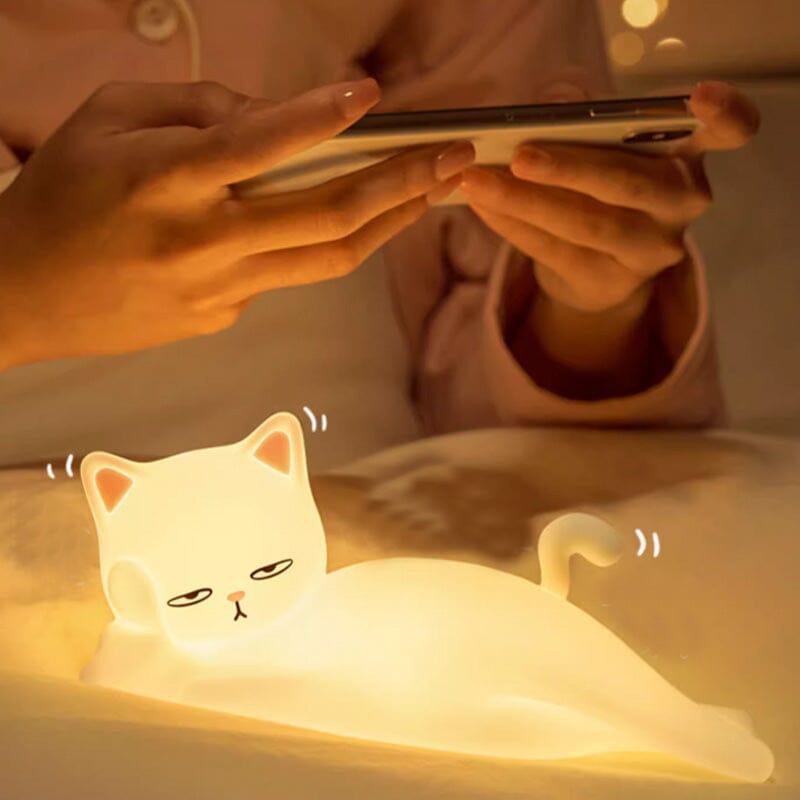 Grumpy Lady Cat Lamp