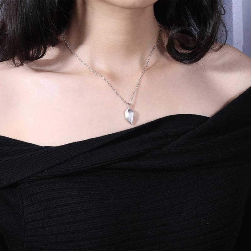 Comfybear™Couple Heart Stitching Necklace